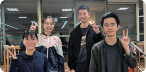 先輩たちの写真